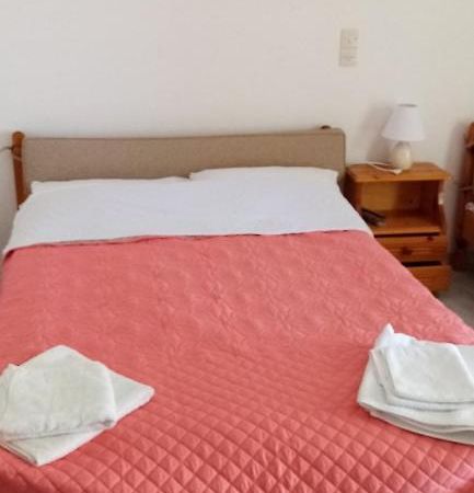 Γεώργιος Παπαϊωάννου Ενοικιαζόμενα Δωμάτια Khronia Exterior photo